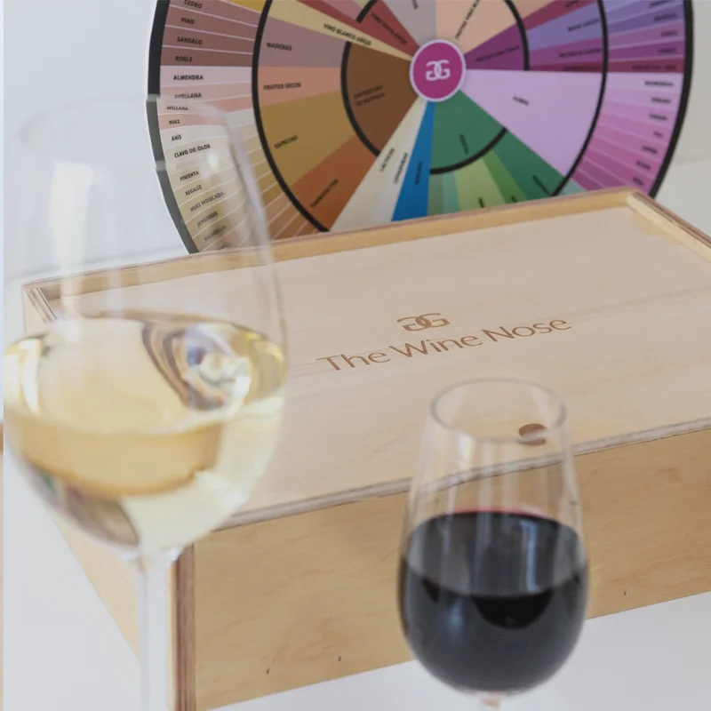 THE WINE NOSE